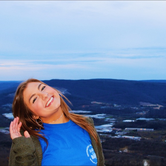 Meet your Posher, Lexi - Picture 1 of 1